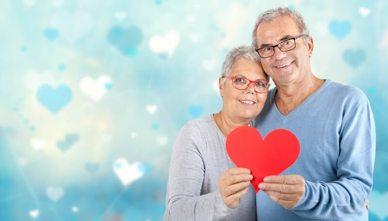 Testimonials - San Diego, CA | ComForCare - couple_holding_hearts800x450